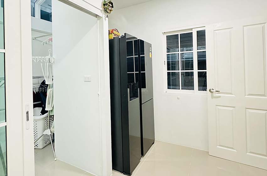 House with Shared Pool in Sukhumvit 